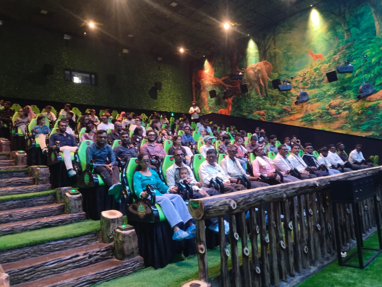 93 seats theater